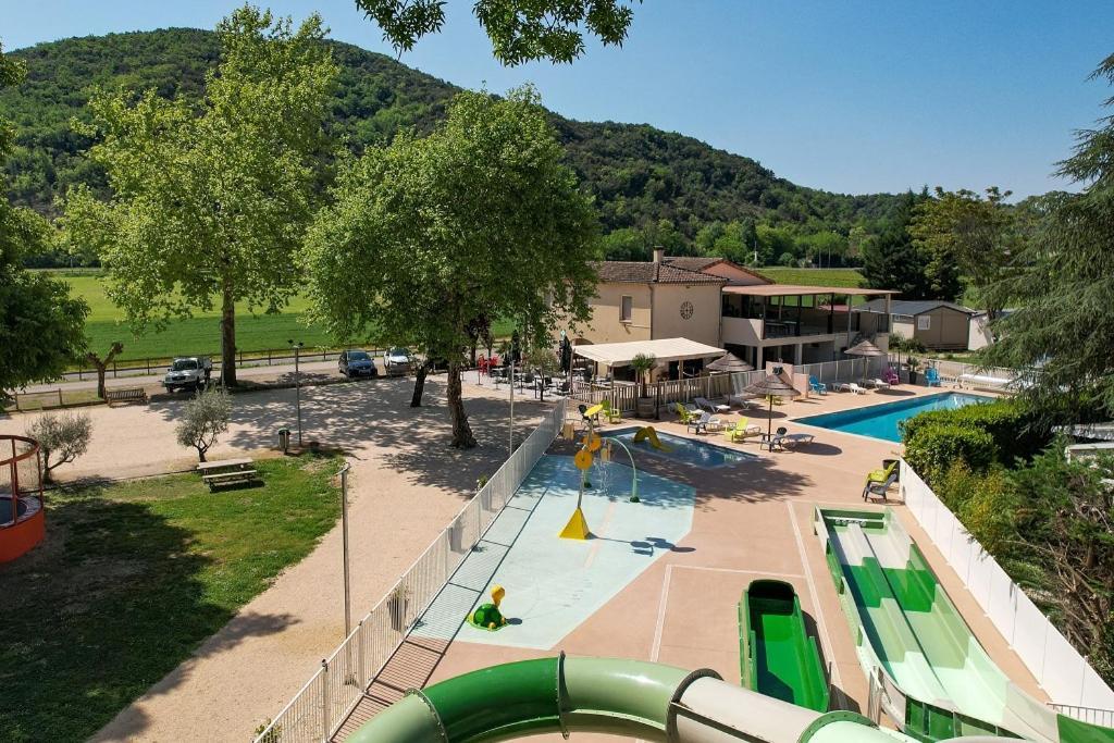 Camping Le Chassezac Sampzon Εξωτερικό φωτογραφία